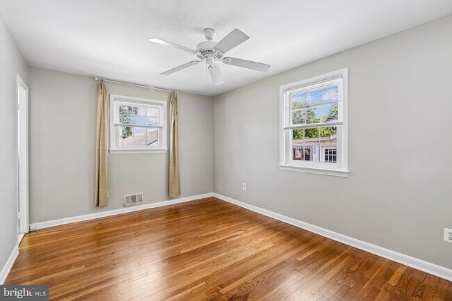 Building Photo - 1103 Playford Ln