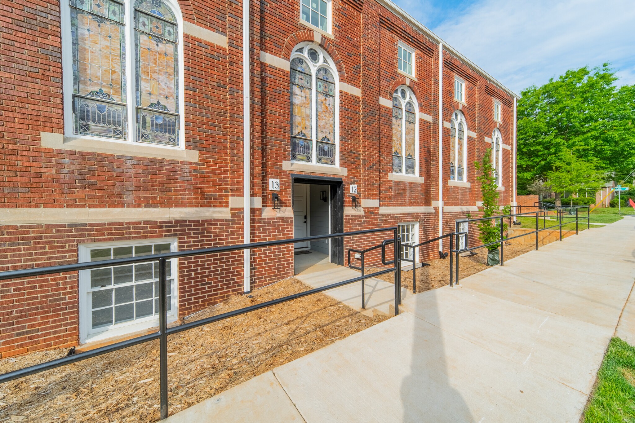 Building Photo - 201 Grandin Rd