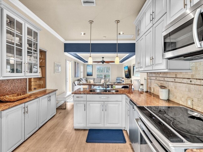 Building Photo - 436 38th St