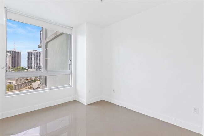 Building Photo - 350 S Miami Ave