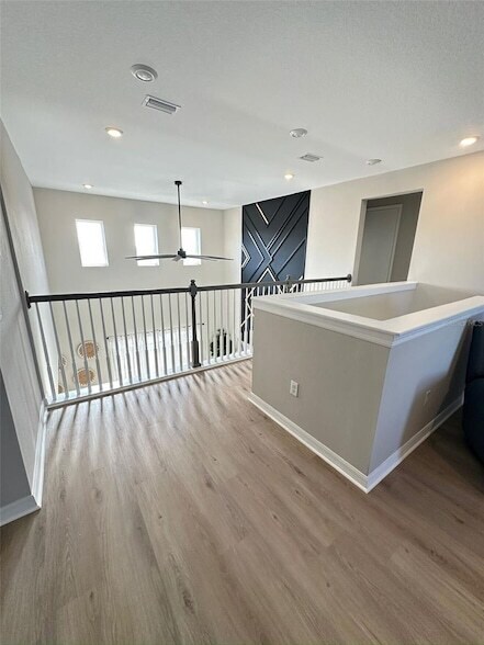 Building Photo - 33805 Astoria Cir