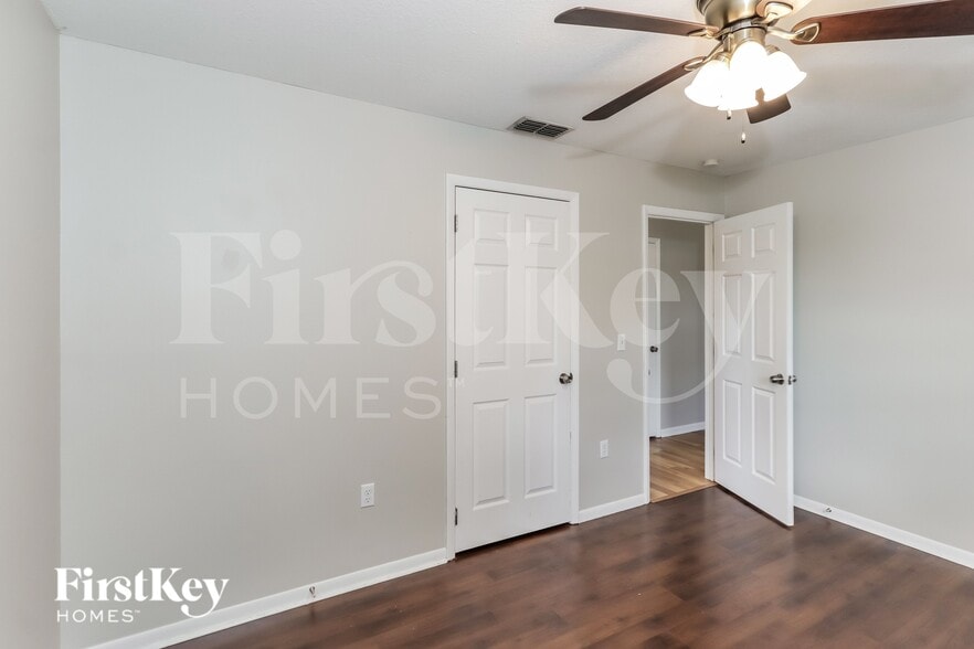 Building Photo - 6217 Indian Ln