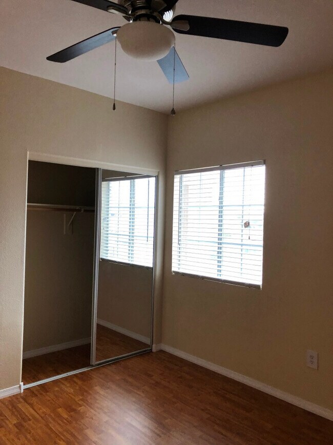 Building Photo - 833 Aspen Peak Loop
