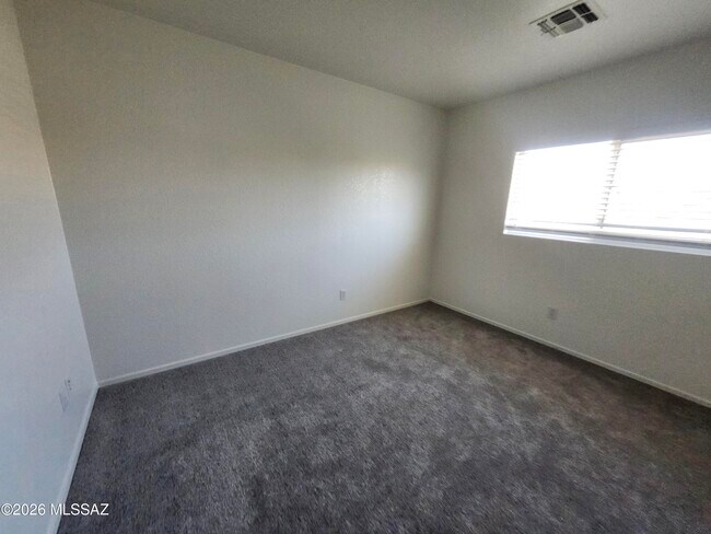 Building Photo - 13697 E Oxmoor Valley Dr