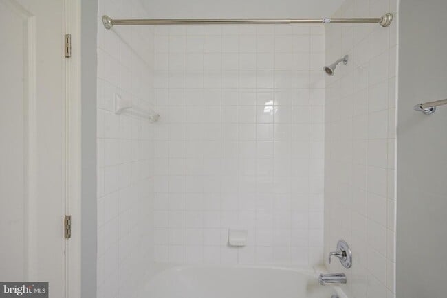 Building Photo - 525 Halite Dr