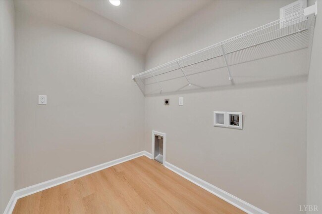 Building Photo - 1217 Lochwood Hl Dr