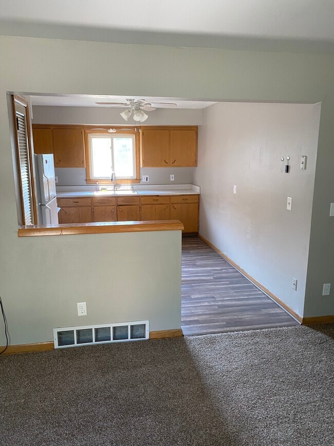 Building Photo - 326 Born Pl