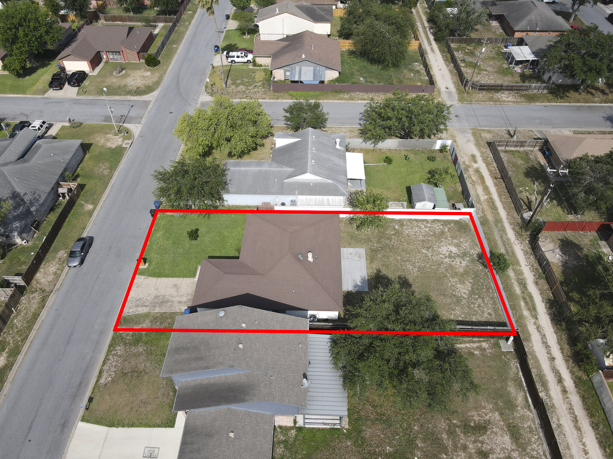 Building Photo - 1517 Robin Ave