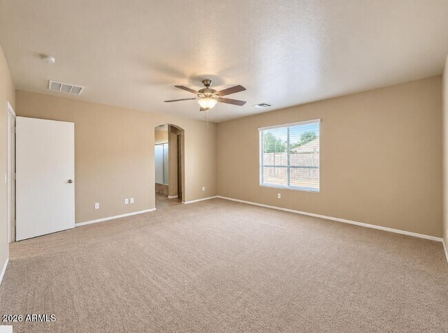 Building Photo - 10520 W Magnolia St