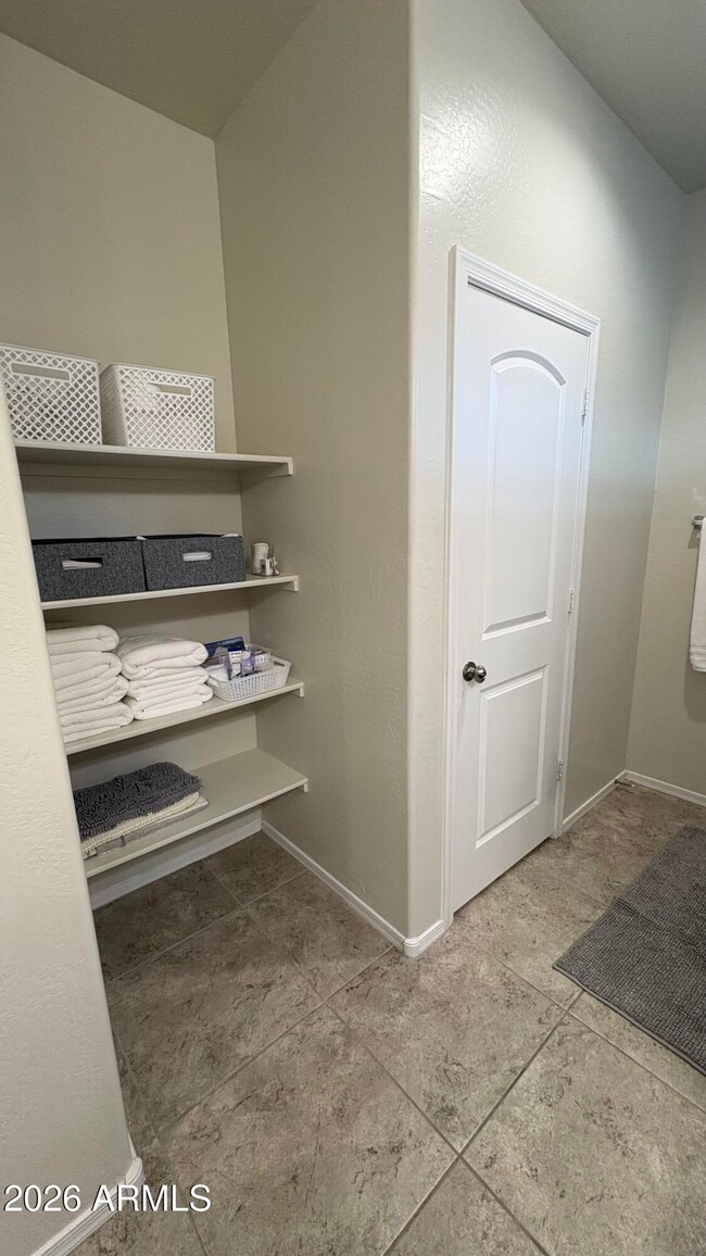 Building Photo - 30998 W Earll Dr