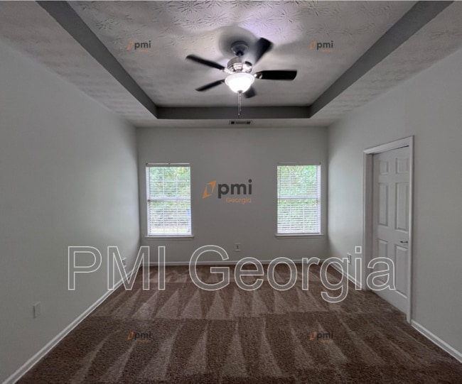 Building Photo - 224 Autumn Ridge Dr