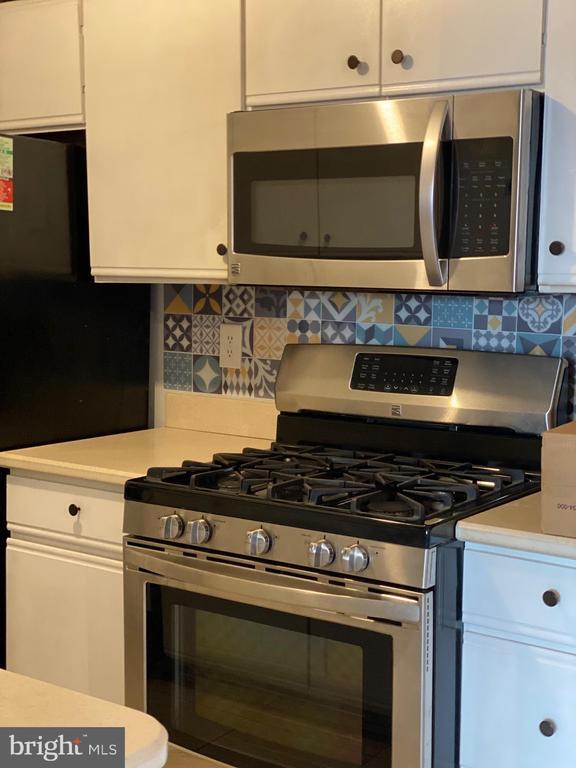 Building Photo - 439 Glassboro Rd