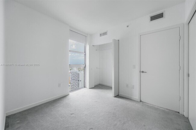 Building Photo - 1100 S Miami Ave