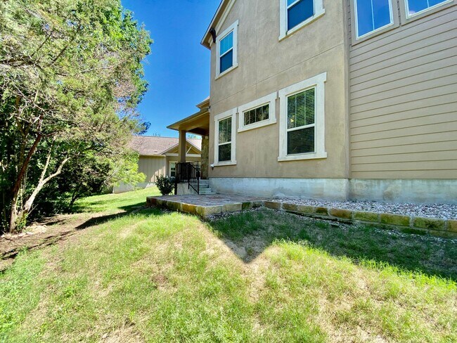Building Photo - 3 Bedroom 2.5 Bathroom Detached Condo in South Austin!!