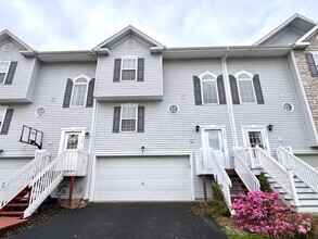 Building Photo - Cranberry Township - 3 Bedroom 2.5 Bathroo...