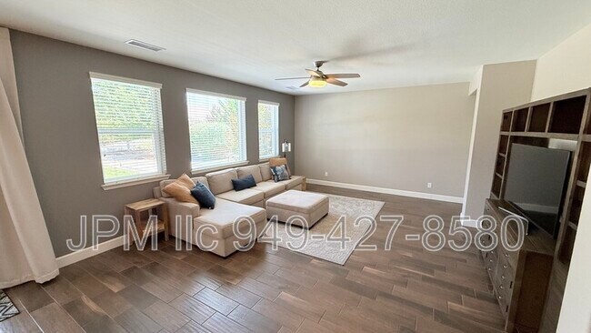 Building Photo - 2715 Trail Rider Dr