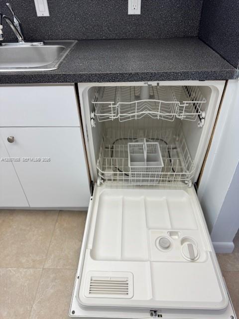 Building Photo - 2425 NE 135th St