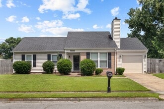 Building Photo - 3409 Woodbaugh Dr