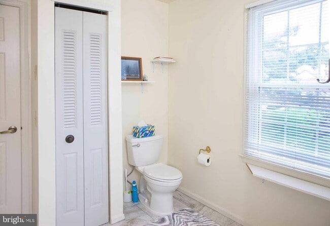 Building Photo - 1132 Chanticleer