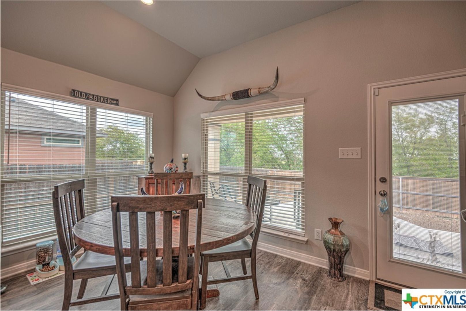 Building Photo - 1311 Lilac Ledge Dr