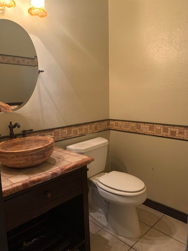 Building Photo - 510 Shiloh Dr