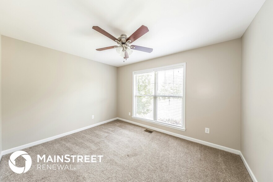 Building Photo - 855 Moonlite Dr