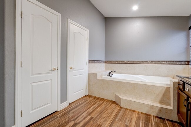 Building Photo - 8516 Dakota Trace Ct