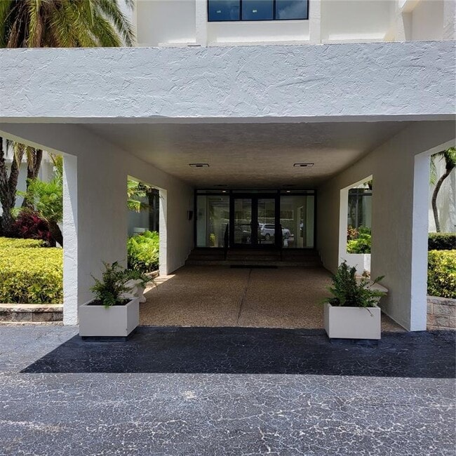 Building Photo - 4822 Ocean Blvd