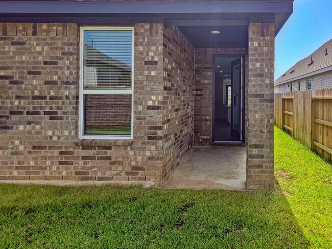 Building Photo - 6323 Laguna Terra Dr