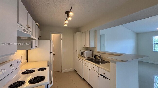 Building Photo - 15077 SW 103rd Terrace