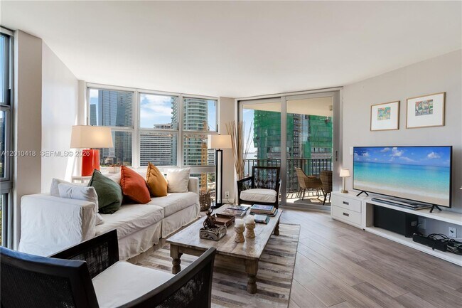 Building Photo - 1901 Brickell Ave