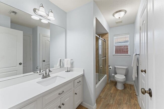 Building Photo - 1622 Cottage Landing Ln