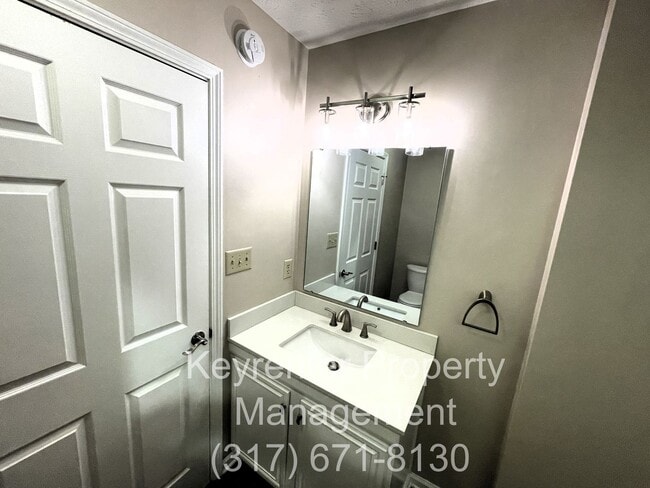 Building Photo - 9115 Sea Oats Dr