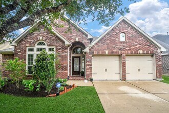 Building Photo - 2911 Village Brook Ln