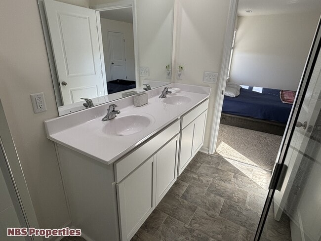 Building Photo - 12020 Spearmint Ln