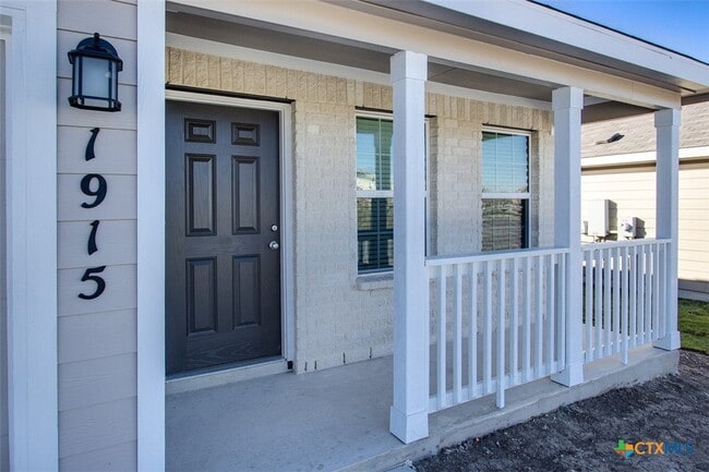 Building Photo - 1915 Chiffchaff