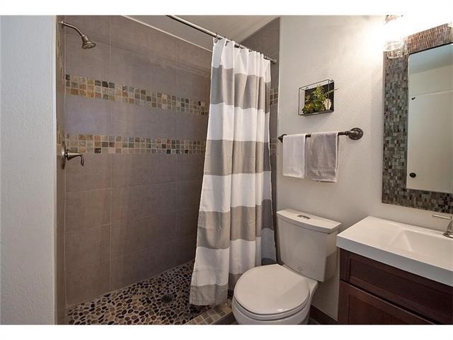 Building Photo - 8717 Hackney Ln