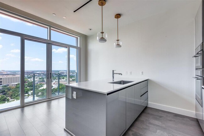 Building Photo - 123 Lexington Ave