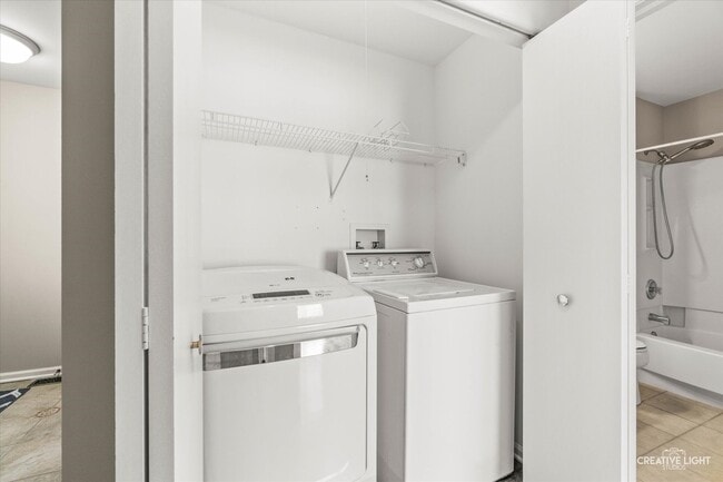 Building Photo - 3018 Coastal Dr