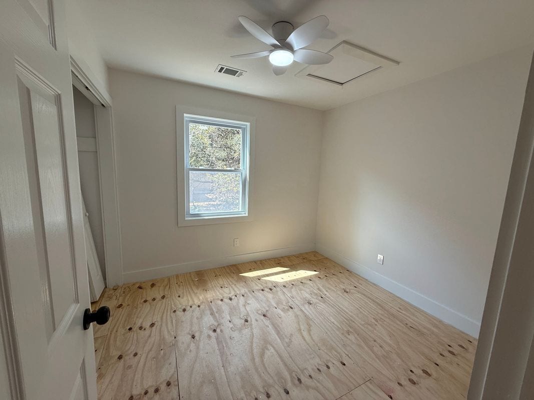 Building Photo - 1720 Aztec St