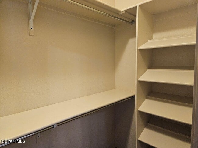 Building Photo - 7116 Copper Town Dr