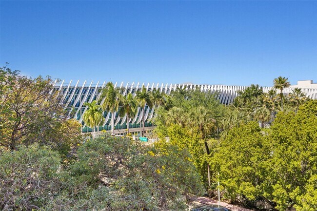 Building Photo - 1775 Washington Ave