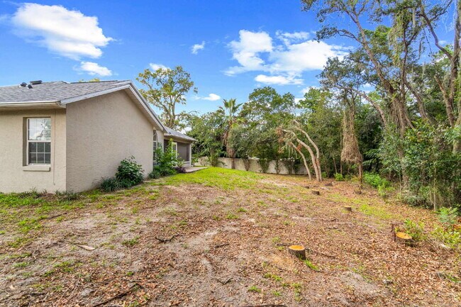 Building Photo - Beautiful 3-Bedroom Home with Private Setting & Open Floor Plan