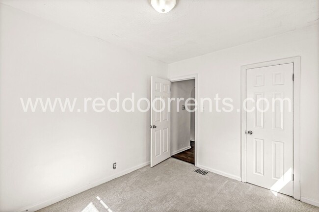 Building Photo - 1602 E 46th St