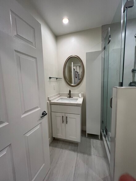 Bathroom - 9107 David Ave