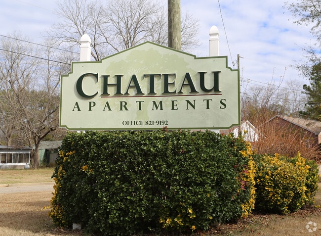 Building Photo - Chateau Apartments