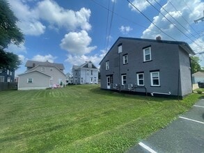 Building Photo - 48-52 N. Collier Street