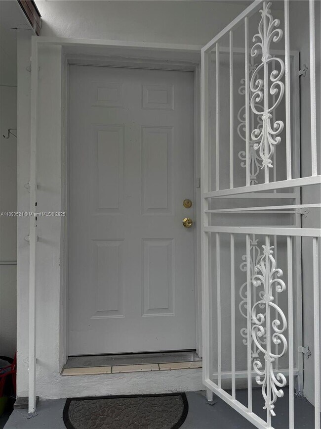 Building Photo - 2311 SW 58th Ave