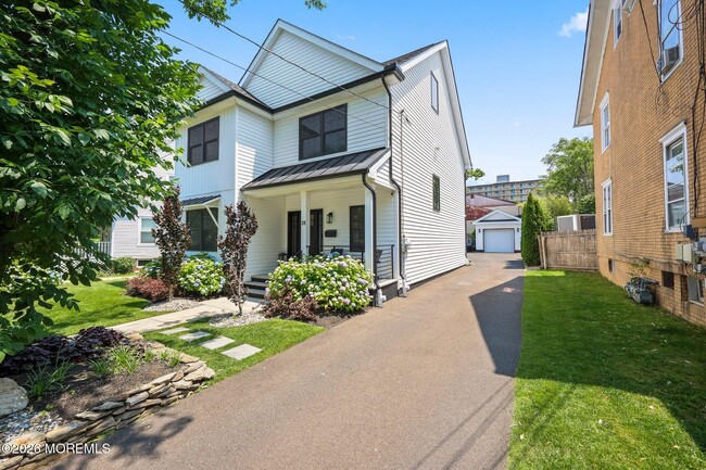 Building Photo - 28 Rector Pl