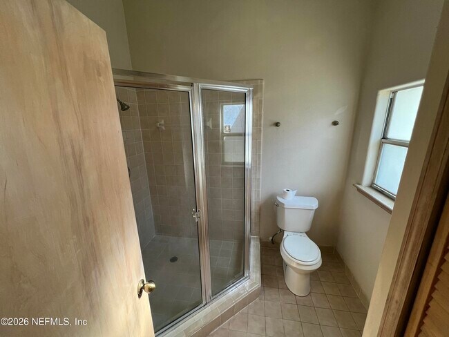 Building Photo - 2024 Hovington Cir W